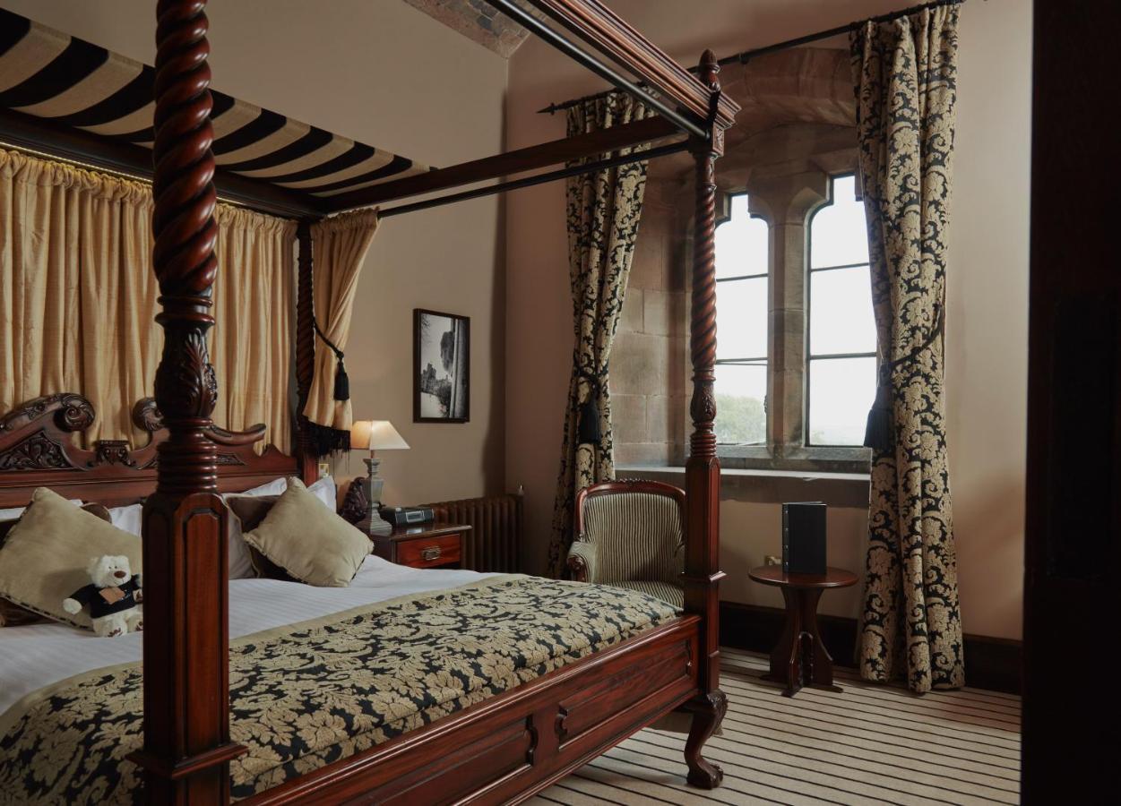 Peckforton Castle Тарпорли Екстериор снимка
