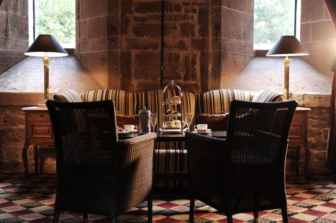 Peckforton Castle Тарпорли Екстериор снимка